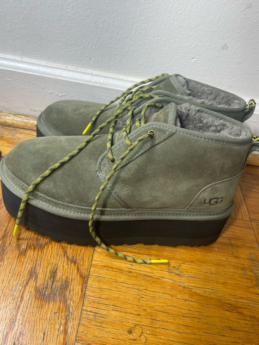 UGG NEUMEL HERITAGE 2” PLATFORM BURNT OLIVE SUEDE WOOL BOOTS WOMENS SIZE 11 - Picture 5 of 11